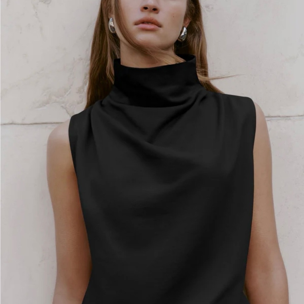 Vici Classic Black Top